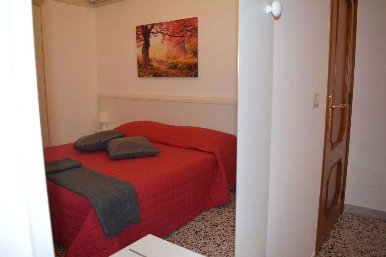 Il Rifugio Di Laerte Bed and Breakfast Laterza Buitenkant foto